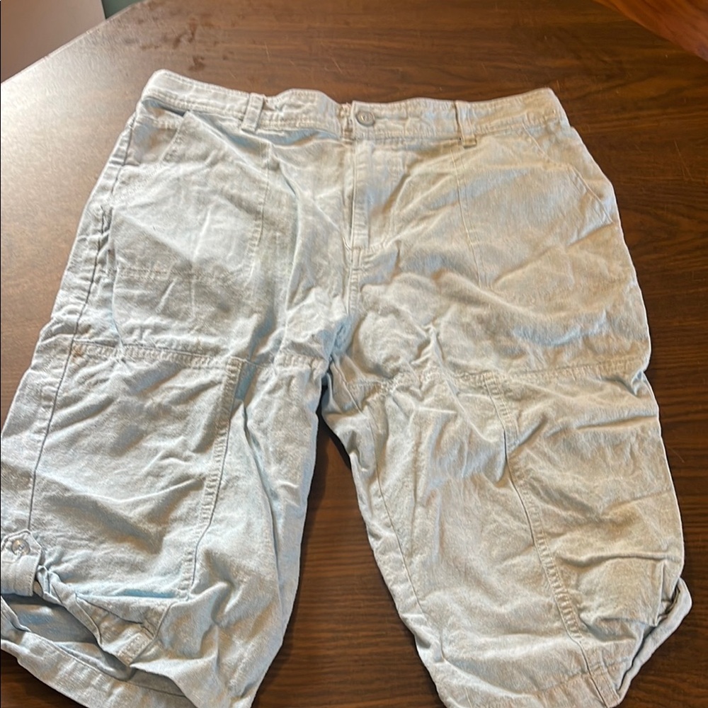 Men's Light Gray Cargo Shorts
